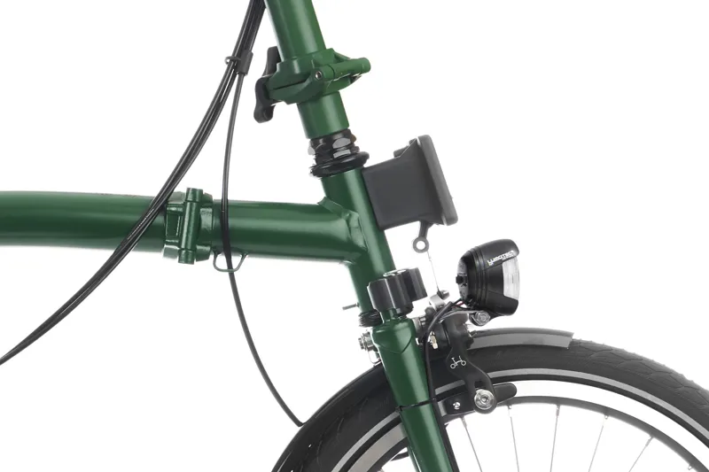 Brompton C Line High Bar 6 Speed Bike with mudguards in Racing Green-4